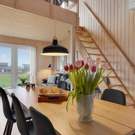 Stunning In With Kitchen Prázdninový dům