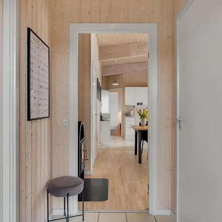 Stunning In With Kitchen *