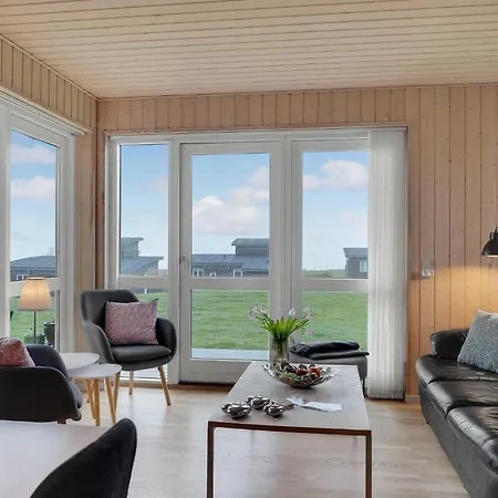 Stunning In With Kitchen *