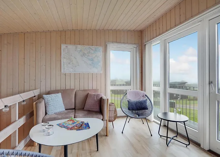 Stunning In With Kitchen